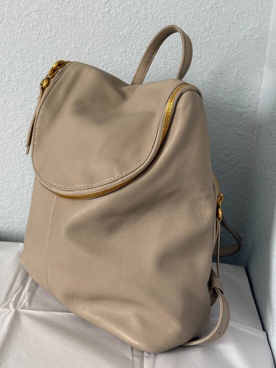 NWT Gorgeous Light Brown Quality Leather HOBO Brand Backpack Purse main image 9